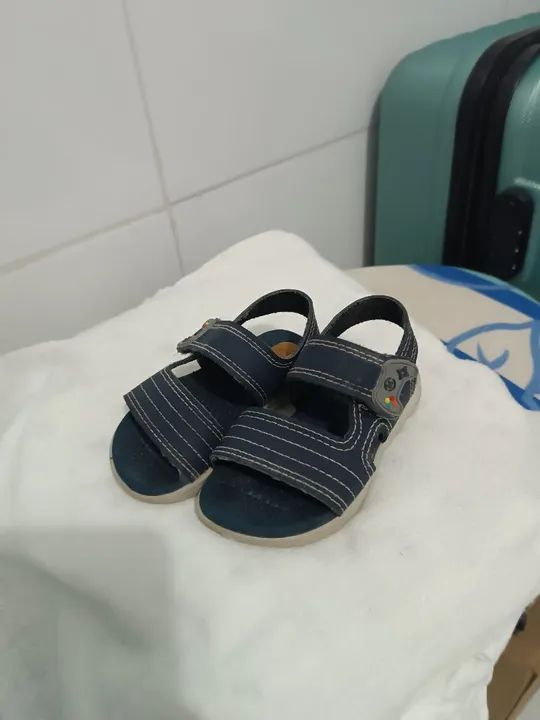 Sandálias infantis tamanho 20