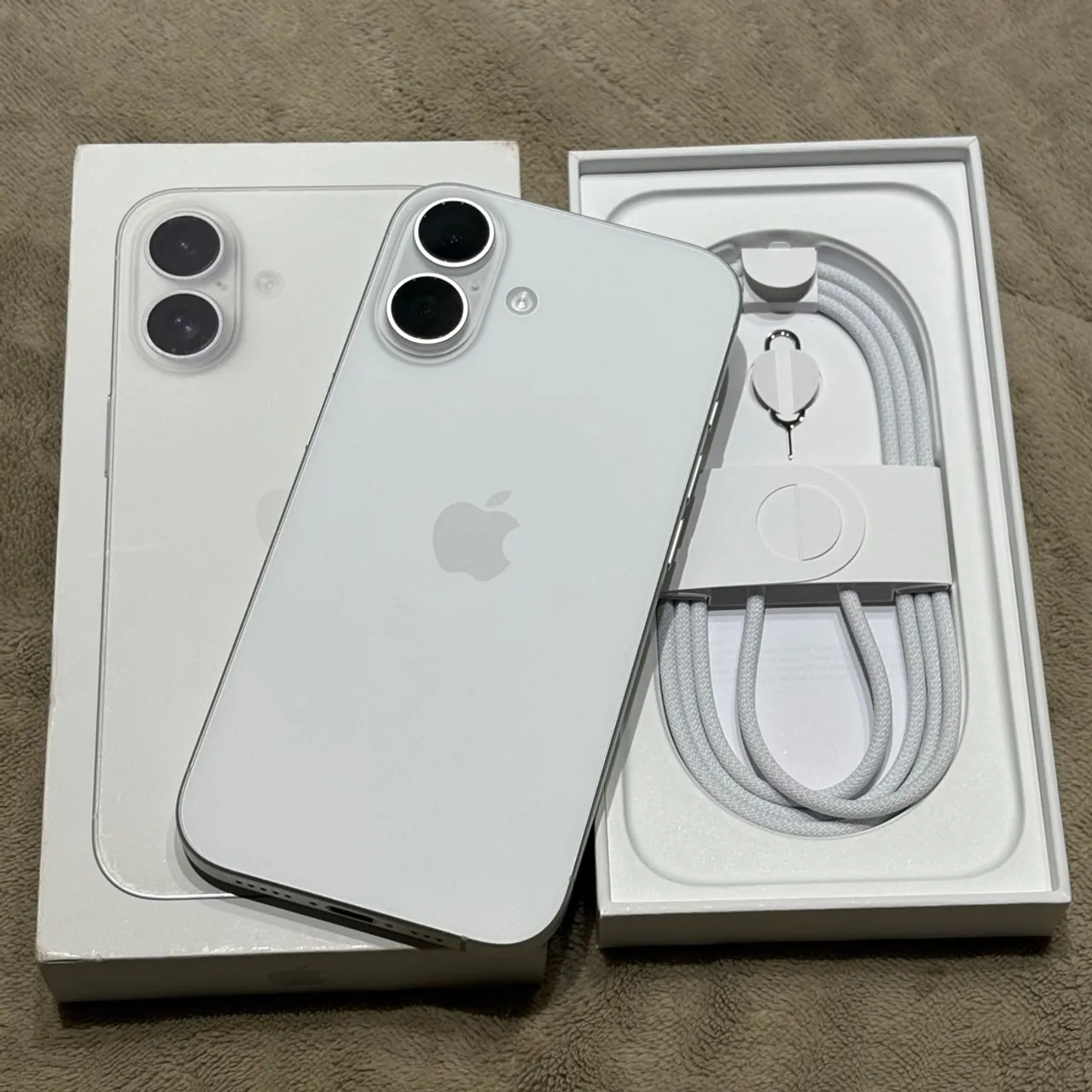 Iphone 16 128gb Branco Novíssimo Garantia Apple Fev/2026 !