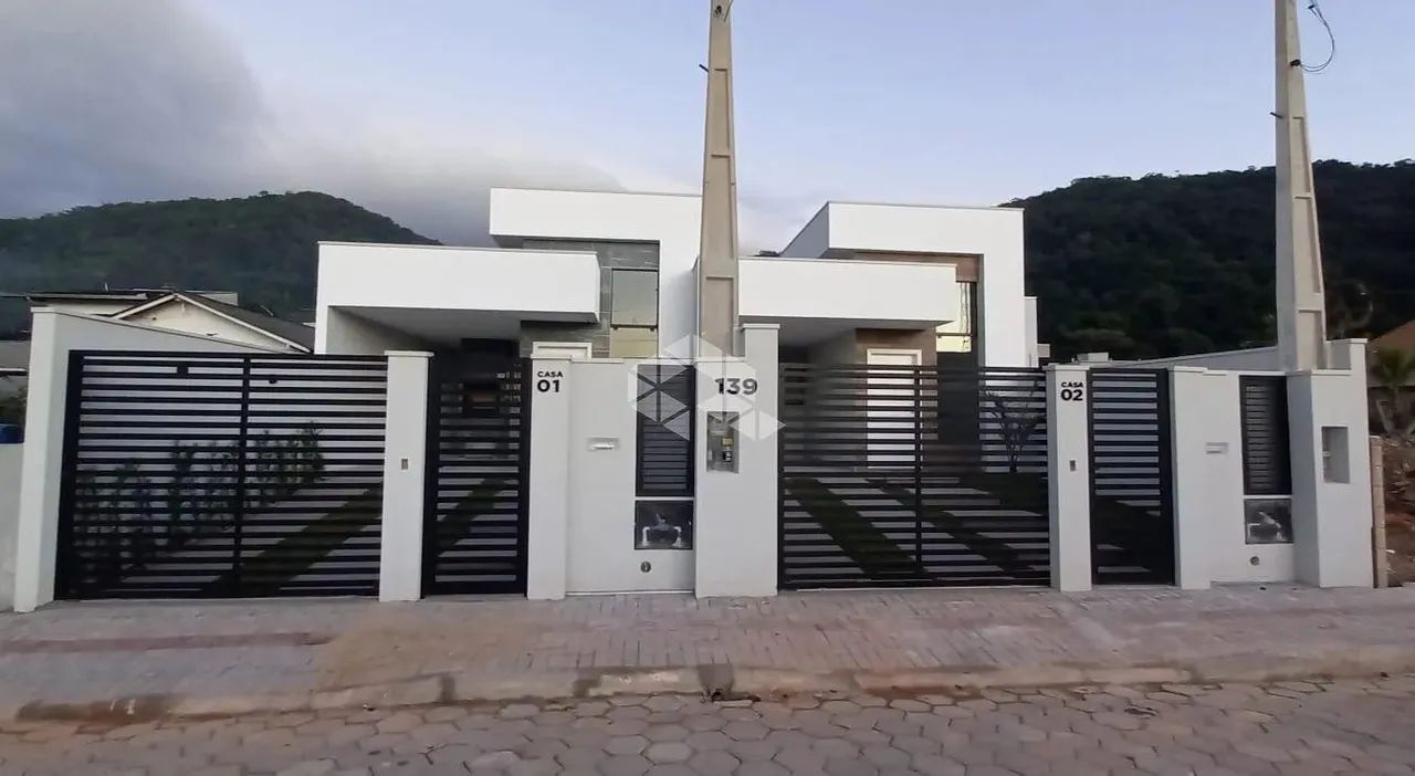CASA A VENDA EXCELENTE PARA MORADIA OU INVESTIMENTO