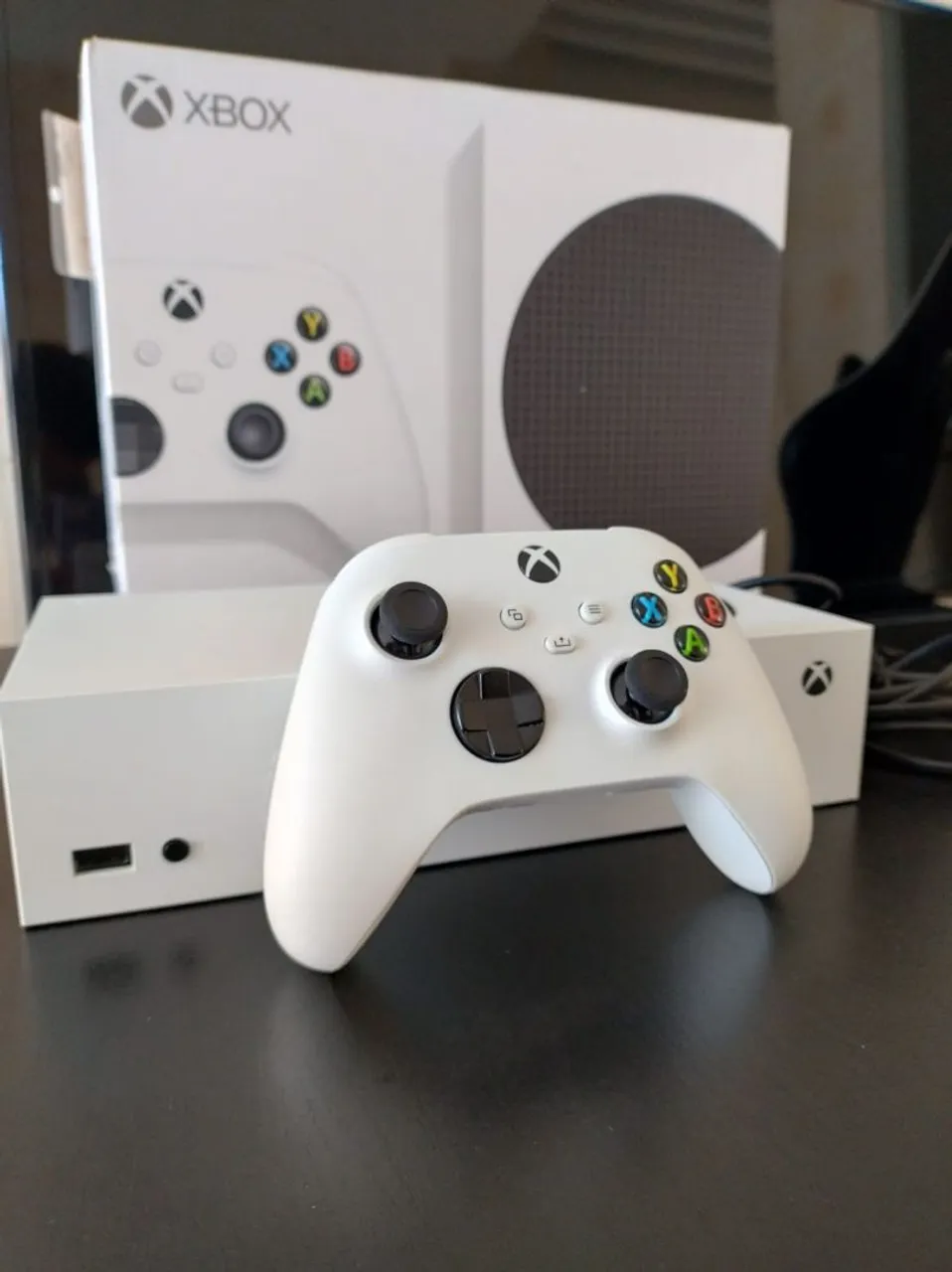 Xbox Series S - vendo ou troco em Nintendo switch oled desbloqueado 
