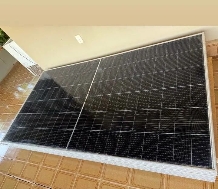 Placa solar 660 w 64728841194754120