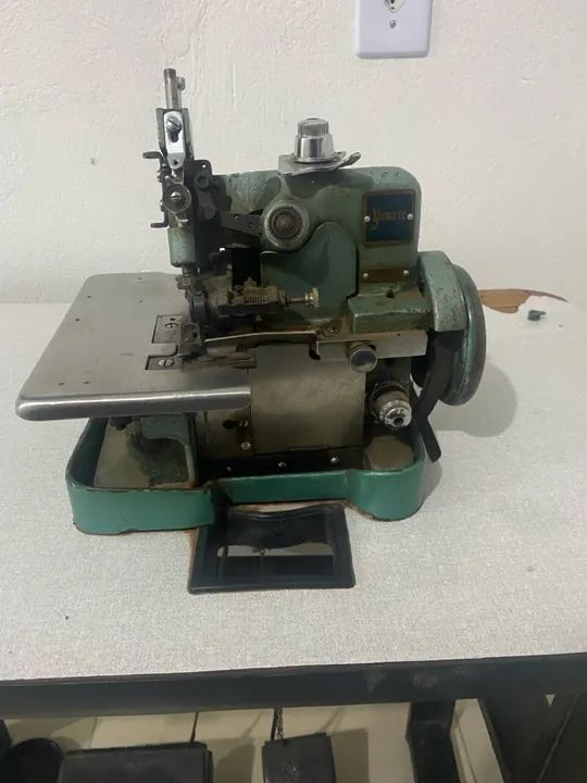 Máquina de Costura Industrial Yamato