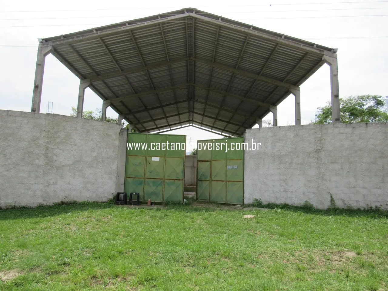 Galpão de 450m2 Para Venda Próximo ao Comperj - Excelente Localização Comercial
