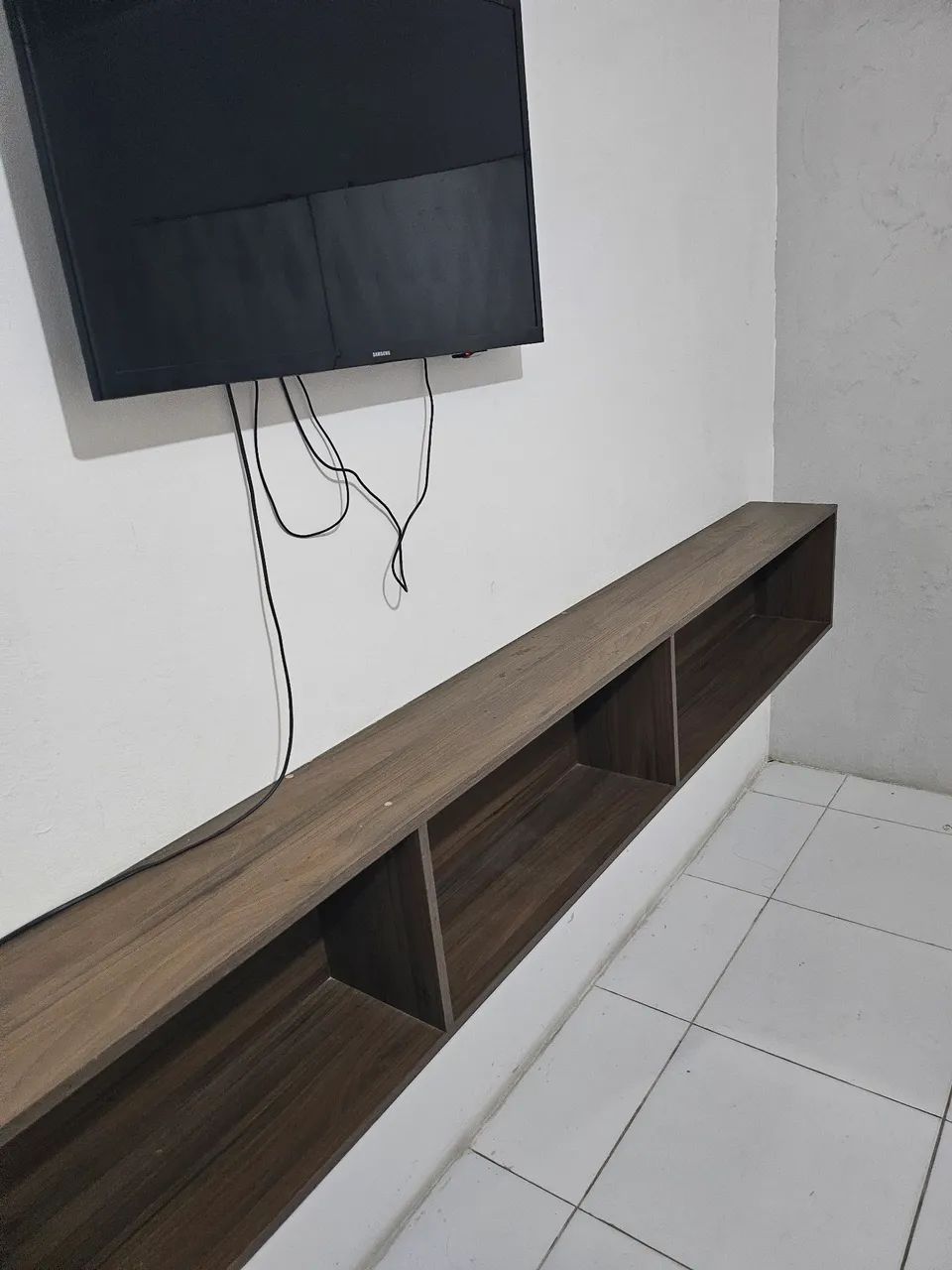 Rack de Parede para TV - Foto 2
