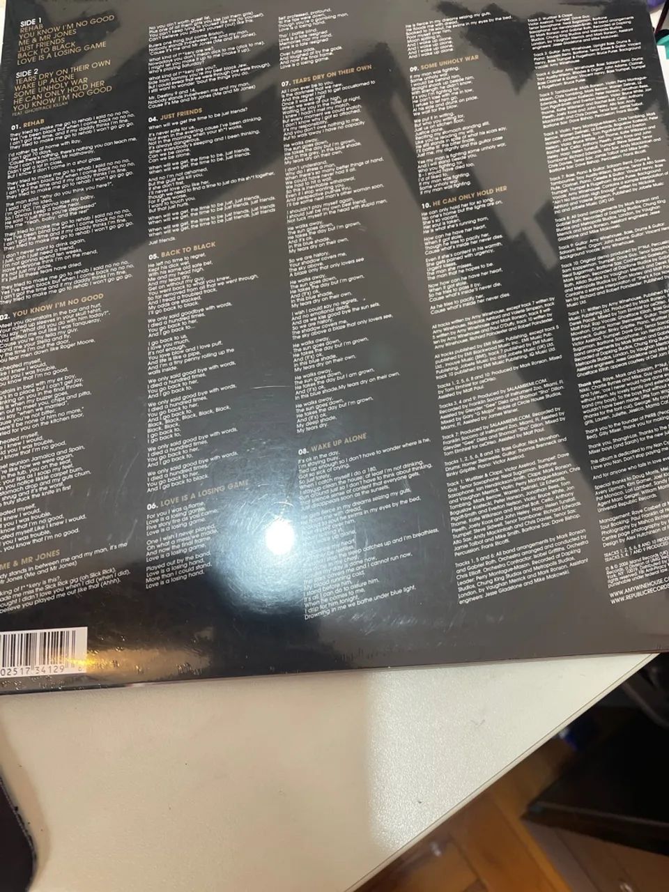 LP 180g Amy Winehouse - Back to Black Importado LACRADO - Foto 2