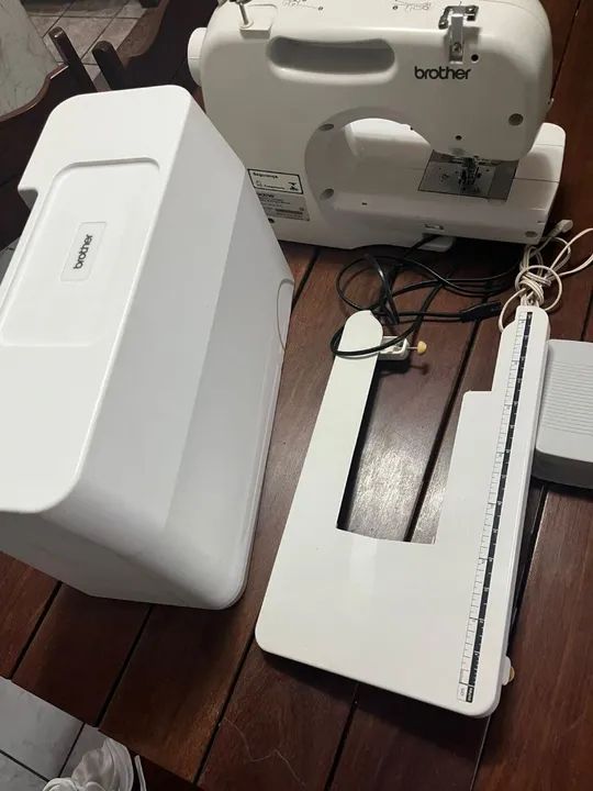 Máquina De Costura Doméstica Cs-6000i