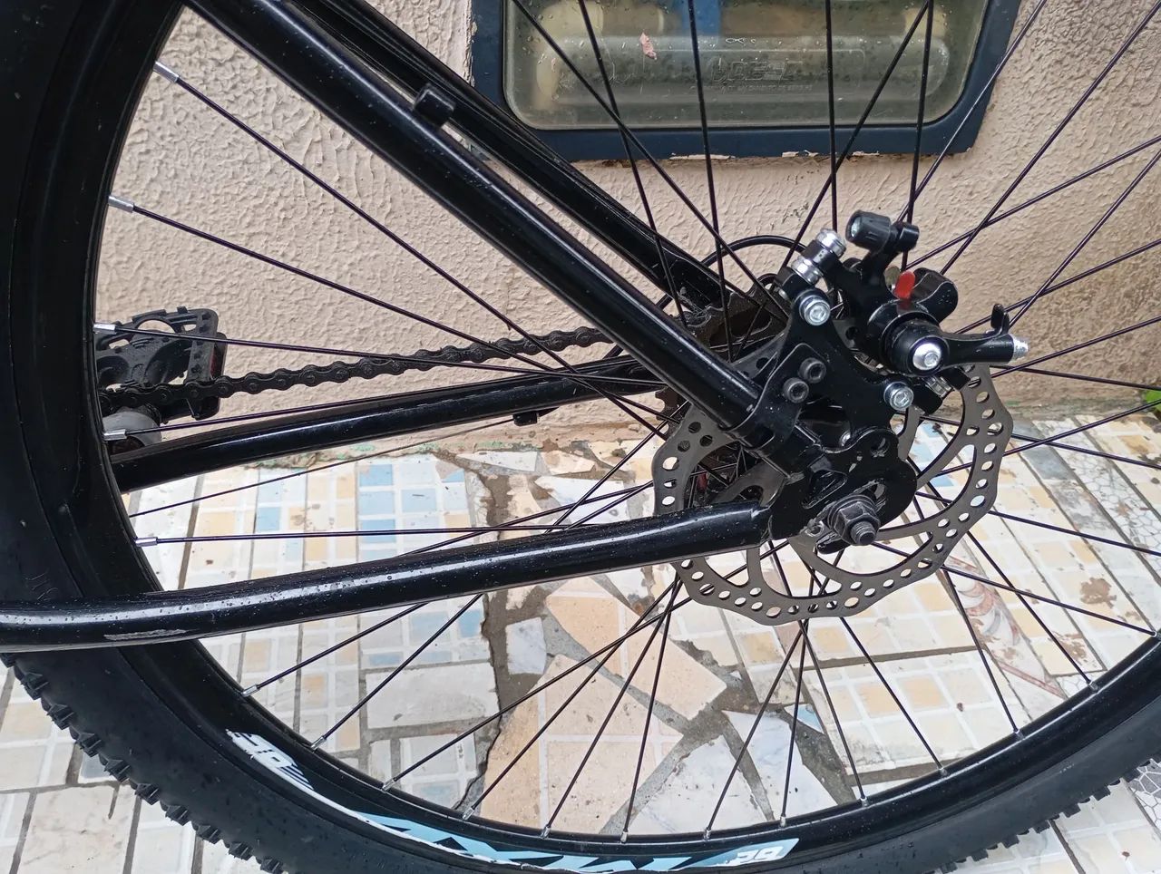 Vendo bike aro 29 Apenas 4 meses usada  - Foto 4