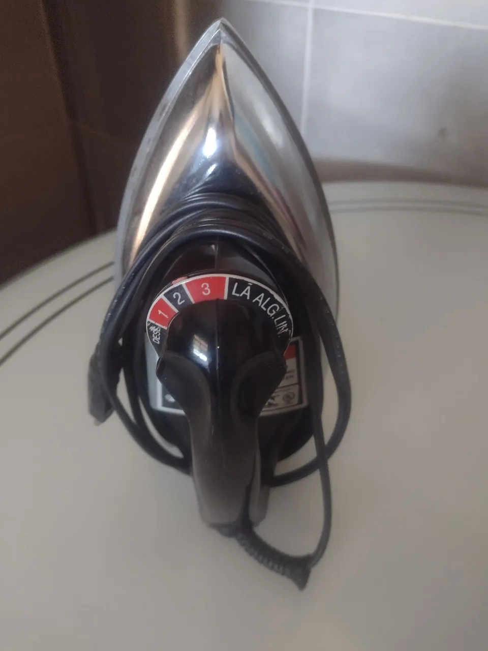 Ferro de Passar Roupa Antigo 40 reais
