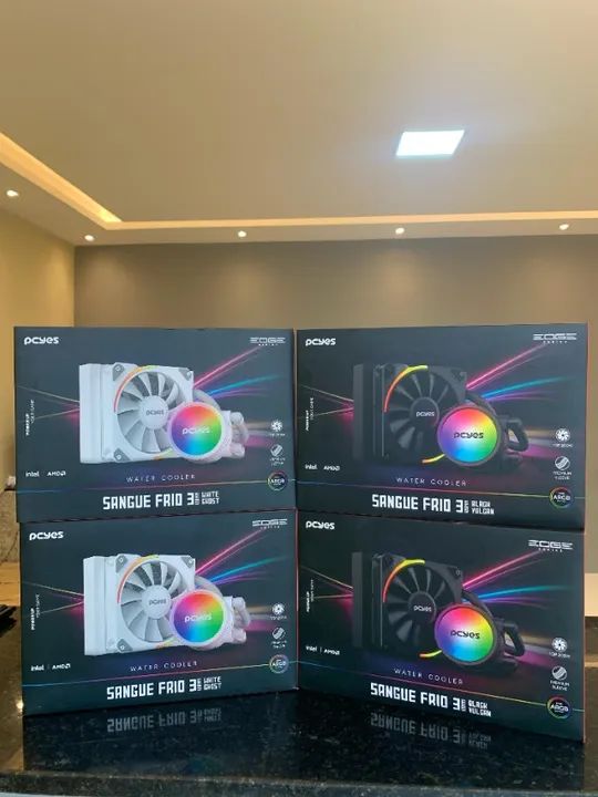 Water Cooler Sangue Frio - PCYES - BRANCO e PRETO.