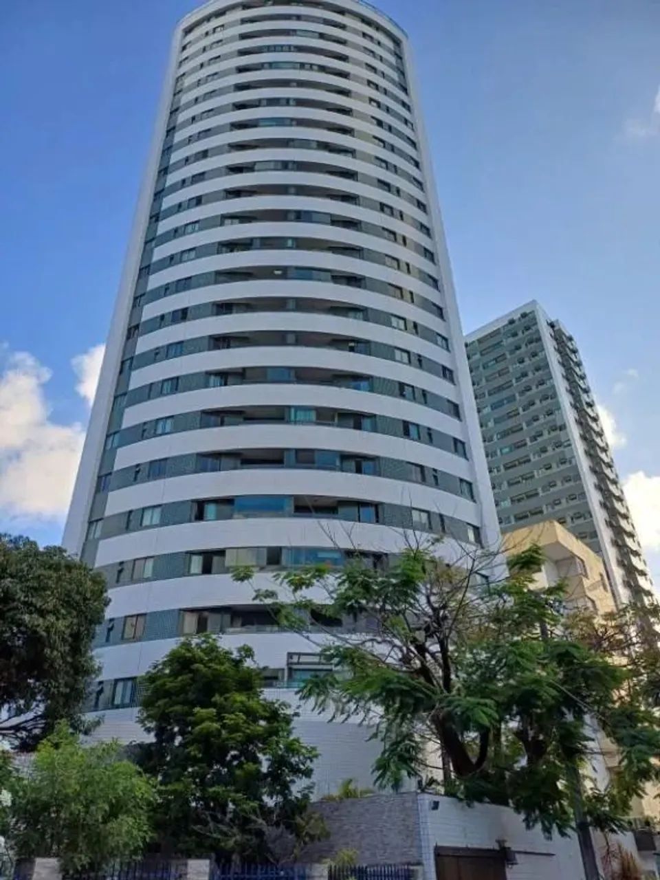 Edf. Saint Raphael - TORRE - 91 M2 3 QUARTOS 1 SUÍTE REFORMADO ARMÁRIOS EM TODOS OS AMBIEN