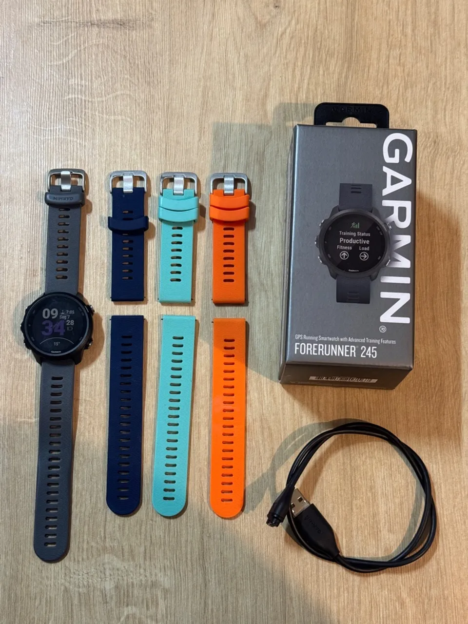 Garmin Forerunner 245 - GPS Smartwatch
