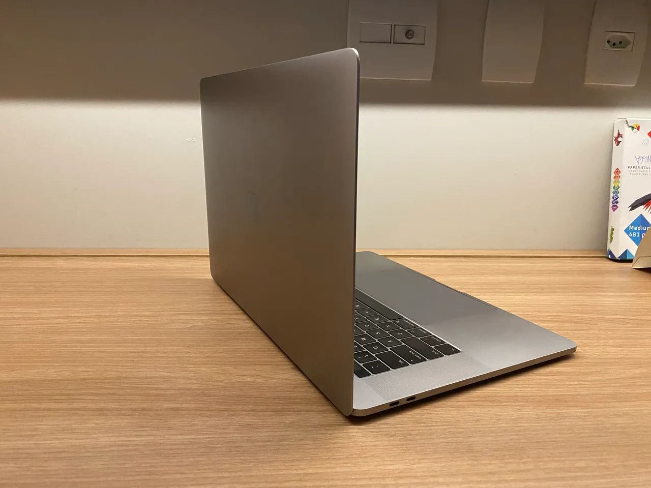 MacBook pro 2017 15インチ MacBook Pro 2017 15インチ MacBook Pro (15-inch, 2017) - Technical