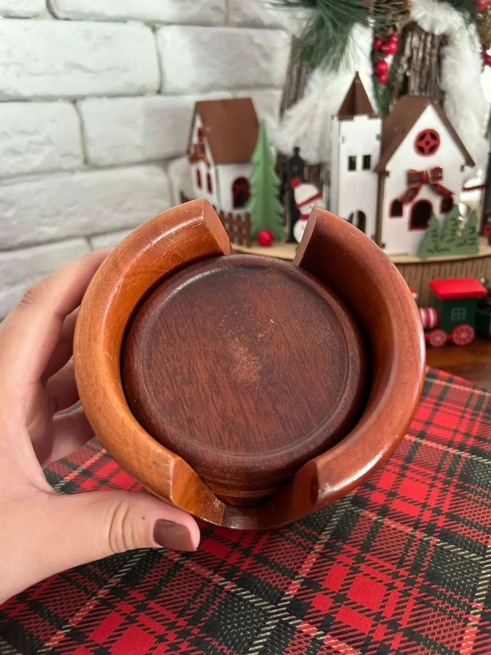 Porta Copos em Madeira de Lei com 5 unidades - Foto 4