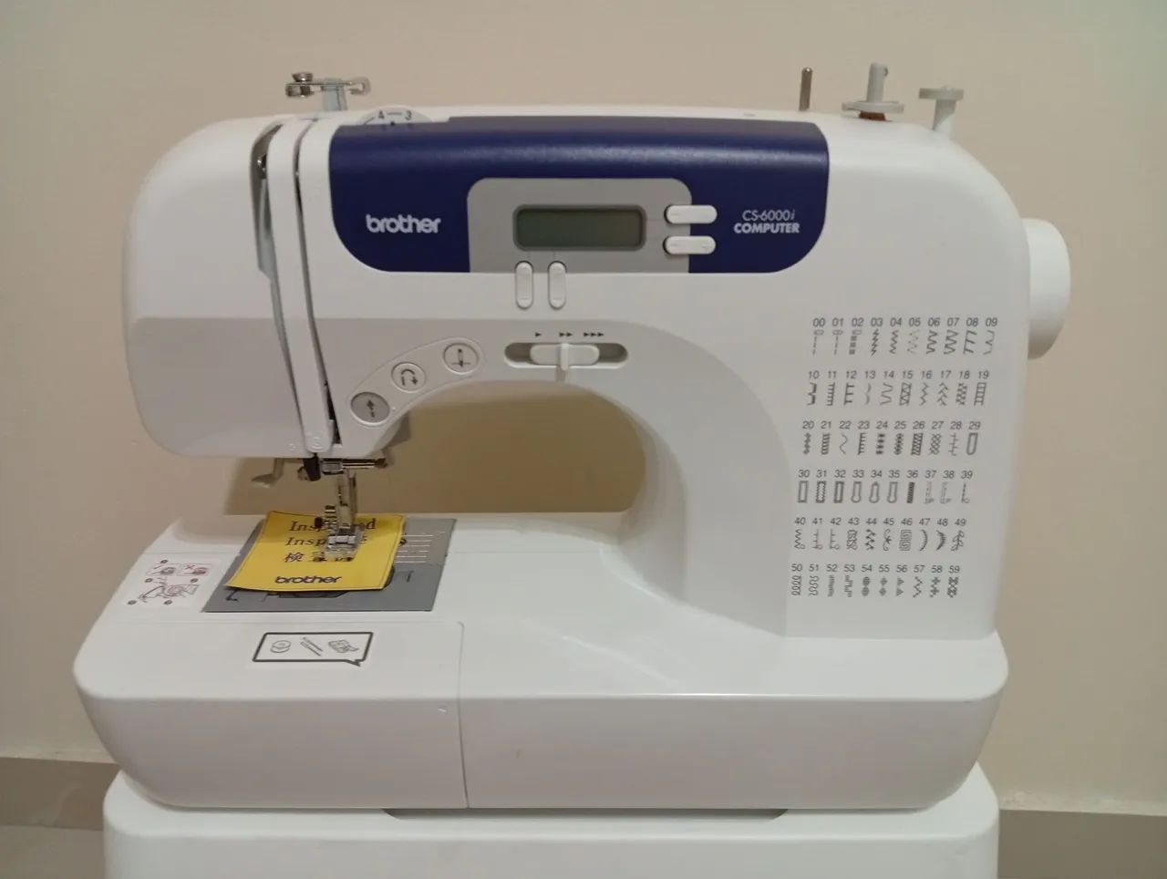 Máquina de Costurar Brother CS-6000i-ESTADO DE NOVA - Foto 3