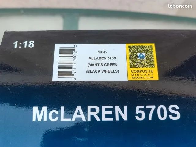 Autoart 2017 MacLaren 570S 