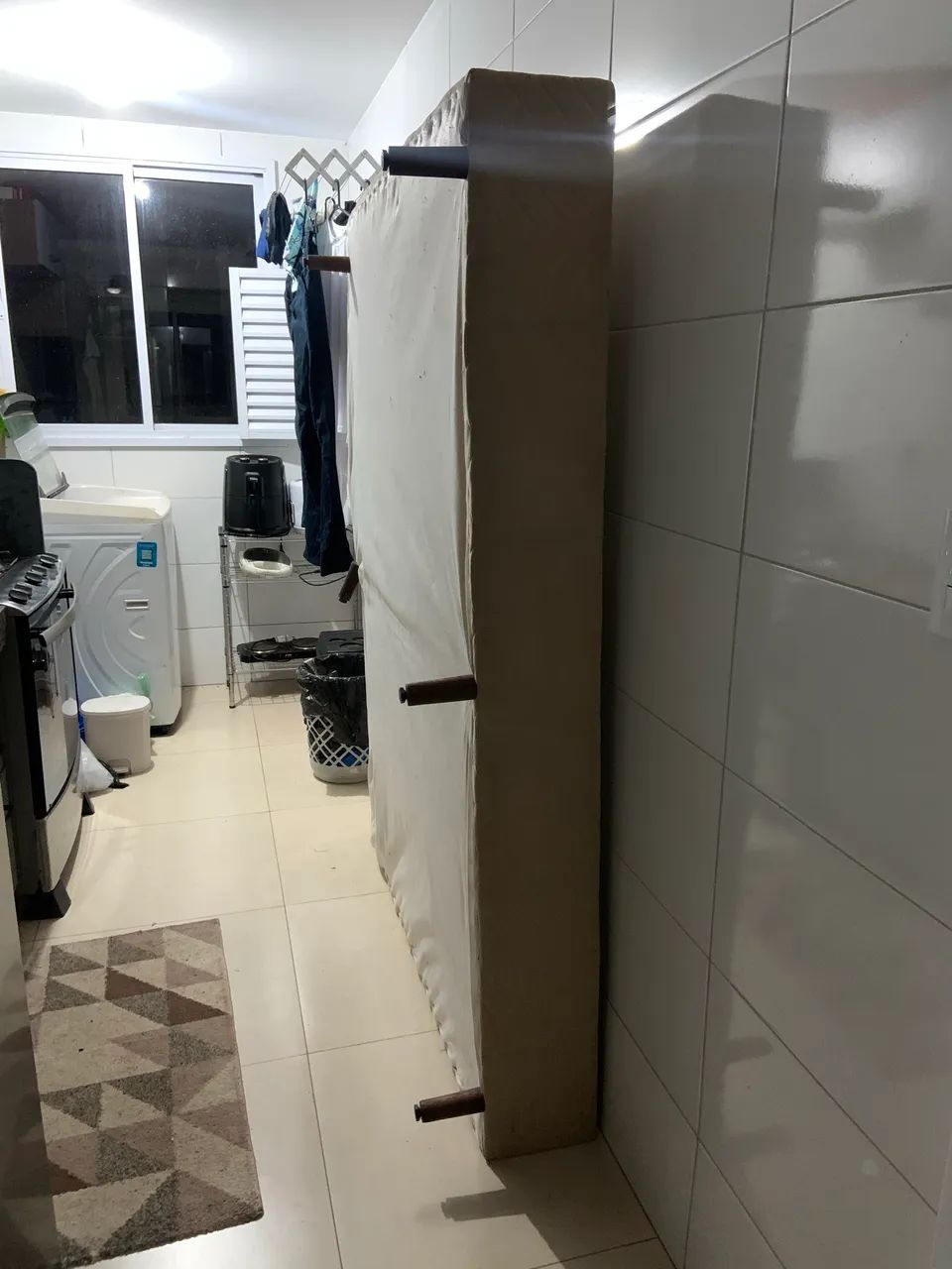 Cama casal com avaria 64596063654145122