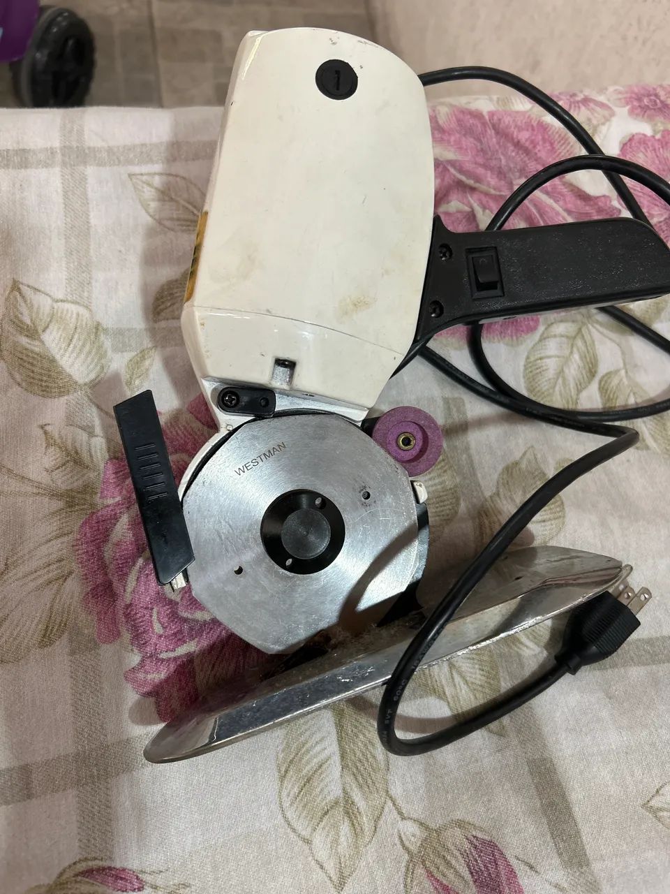 Máquina de cortar tecido  - Foto 4