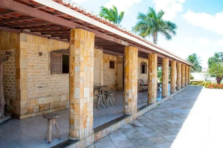 ALUGA-SE Chácara com 10.000m², Casa Mobiliada, Piscinas, Salão e Área de Lazer Completa - Foto 5