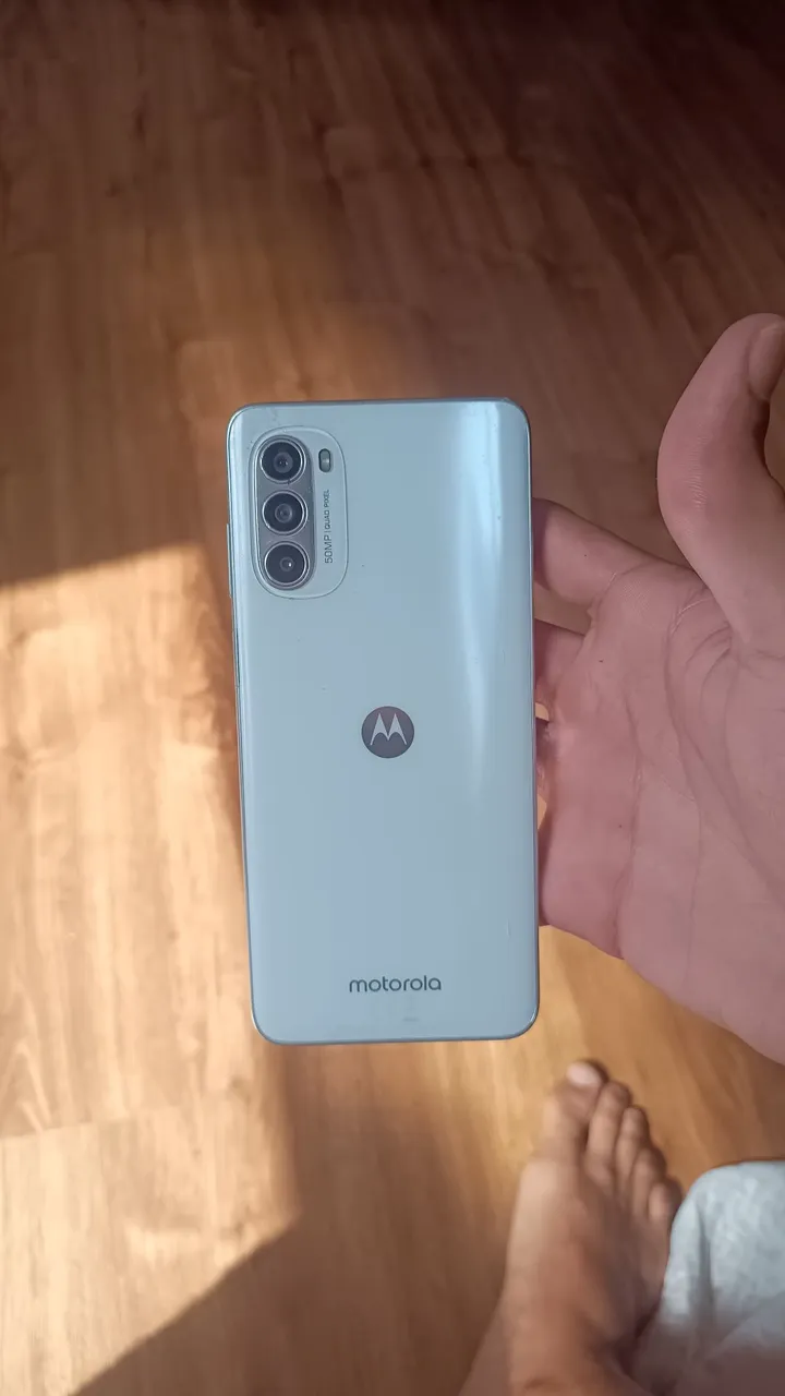 MOTO G 52 5G TOP