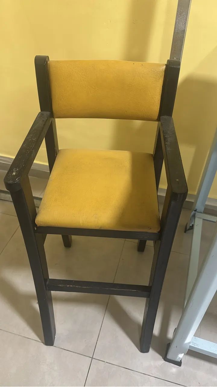 Cadeirão de criança para restaurante 
