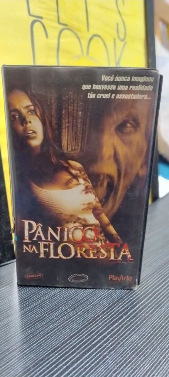 VHS pânico na floresta dublado 