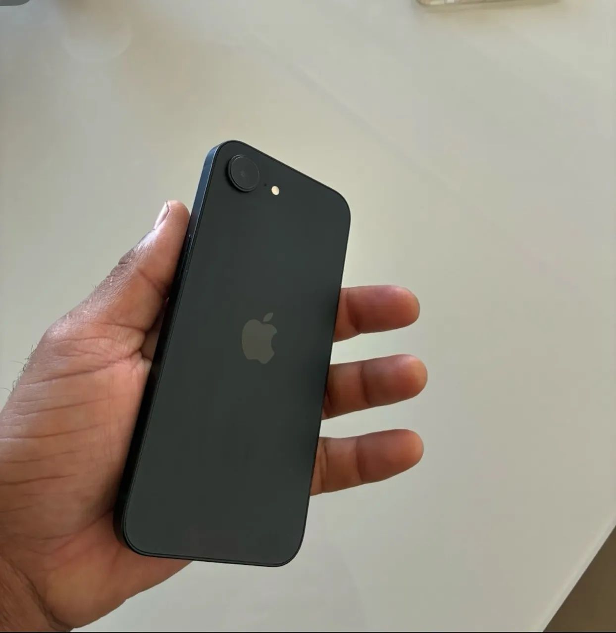 iPhone 16e 256gb preto - Foto 2