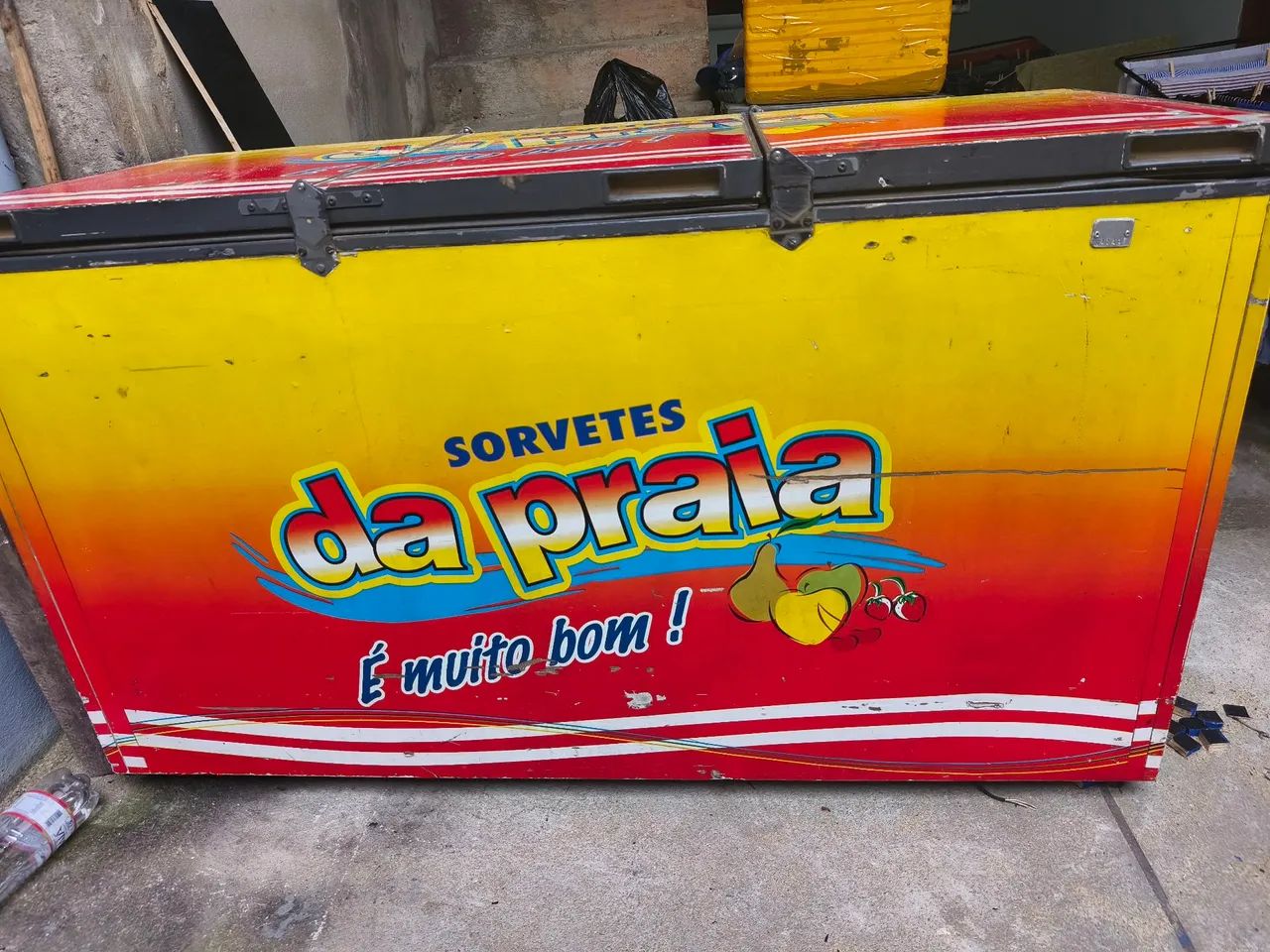 Freezer Horizontal Grande Antigo em Funcionamento  - Foto 3