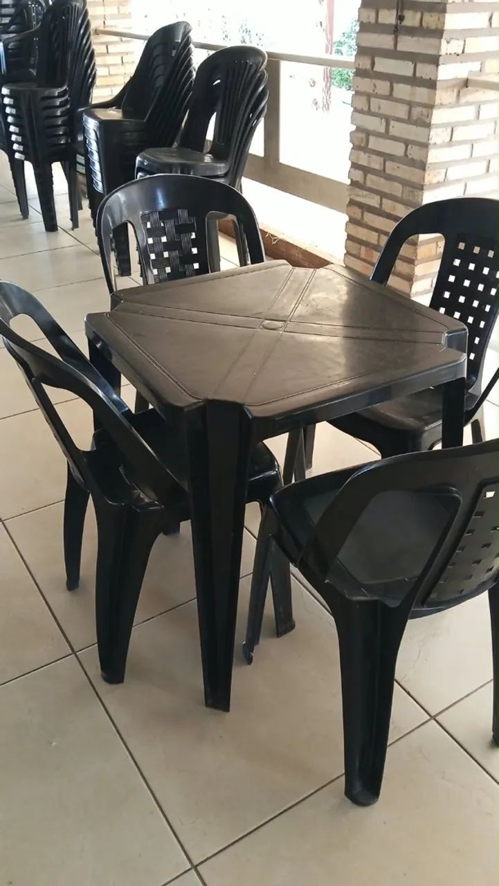 Conjunto de cadeira e mesa de plástico  - Foto 3