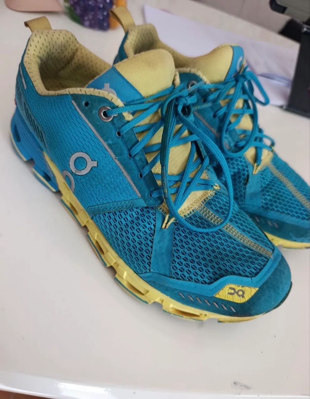 Tênis on cloud running 37