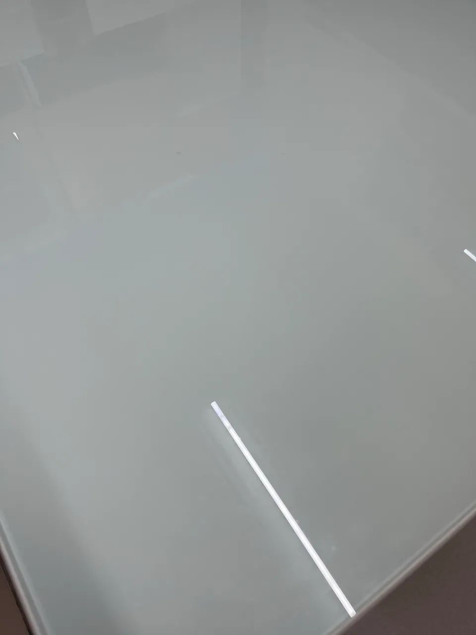 Vendo Mesa de Jantar com Quatro cadeiras 