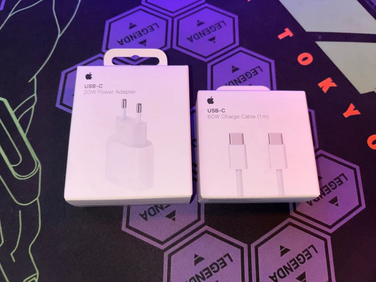 Carregador Apple Original lacrado com cabo
