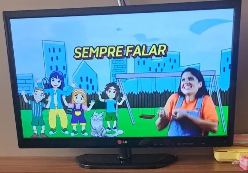 Tv hd lcd 32 polegadas