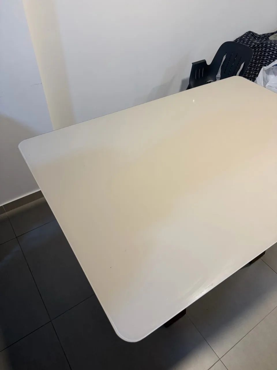 MESA DE JANTAR COM TAMPO DE VIDRO - Foto 2