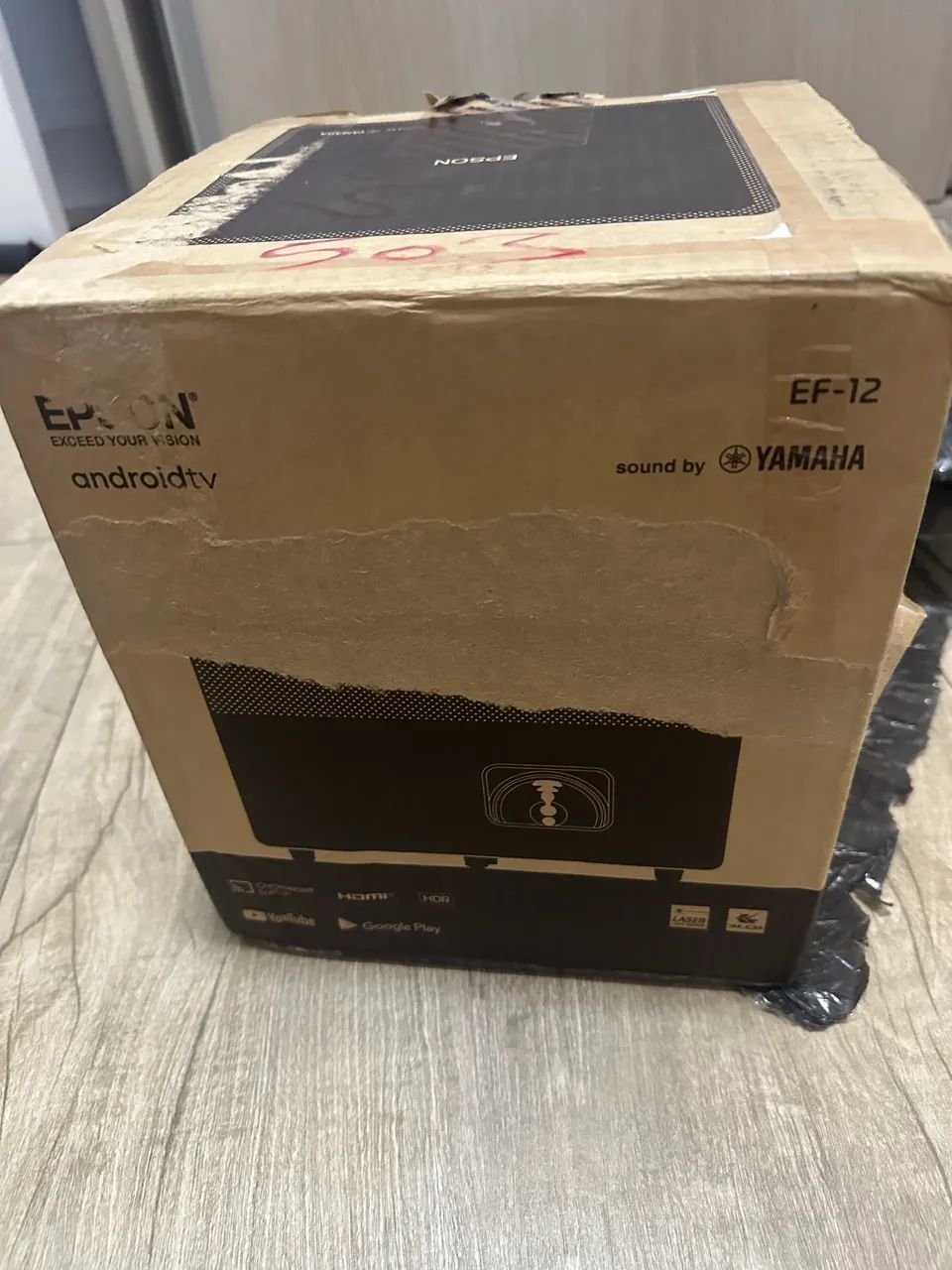 Projetor Epson EF12 