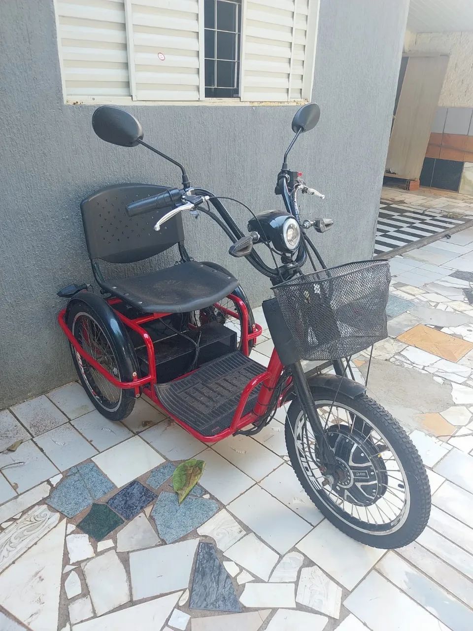 Vendo Triciclo Elétrico 