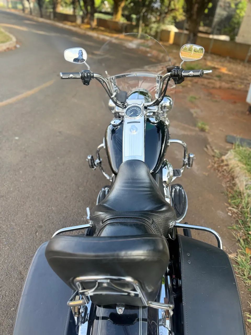 Harley Davidson Road King FLRHC  - Foto 2