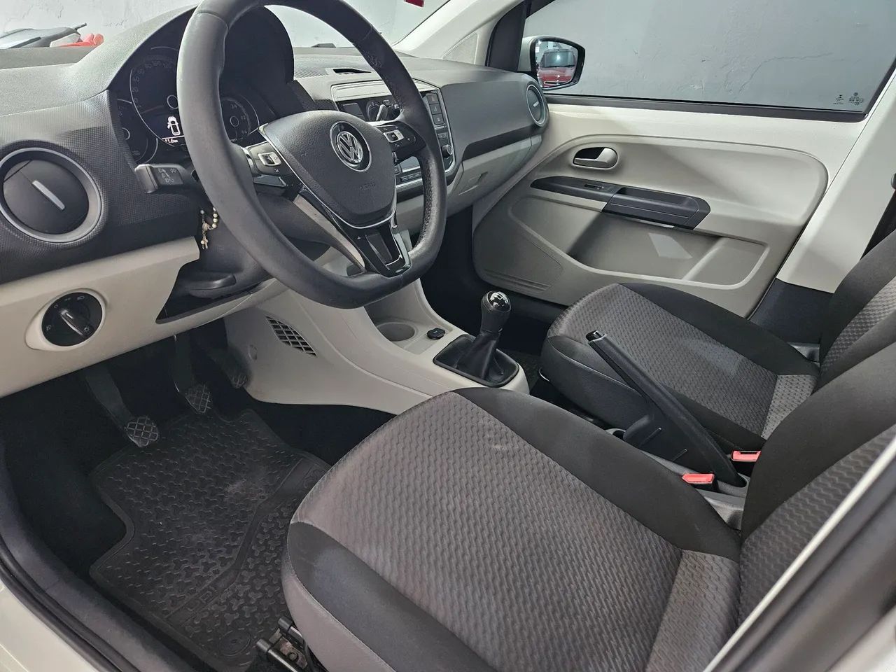 Volkswagen up! move 1.0 Total Flex 12V 5p, foto 17 de 19