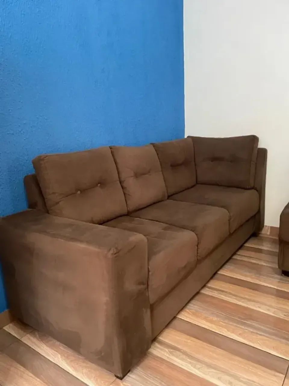 Sofá seminovo 3 e 2 Lugares marrom - Foto 2