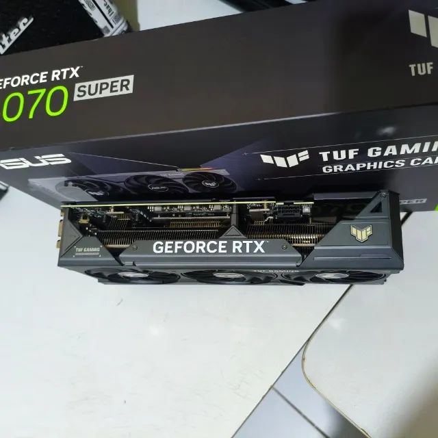 placa de vídeo ASUS RTX 4070 SUPER - Foto 3