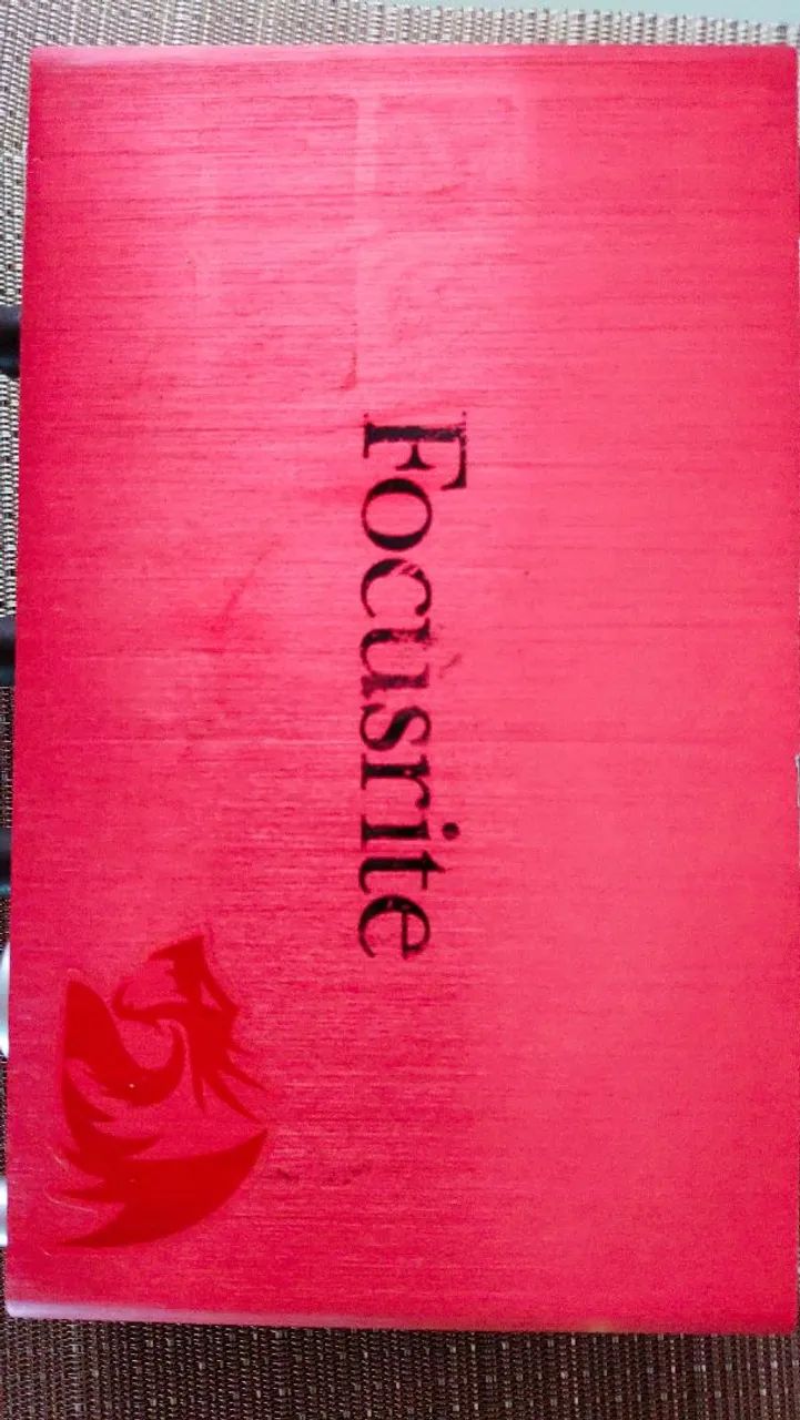 Focusrite Scarlett 2i4 - Foto 2