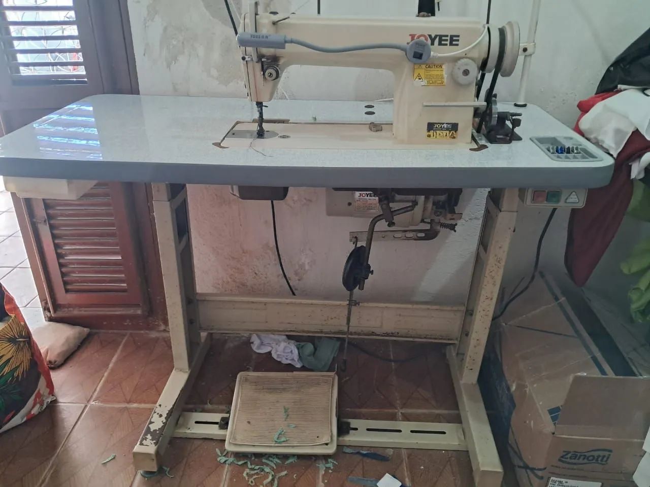 Máquina reta . - Foto 2
