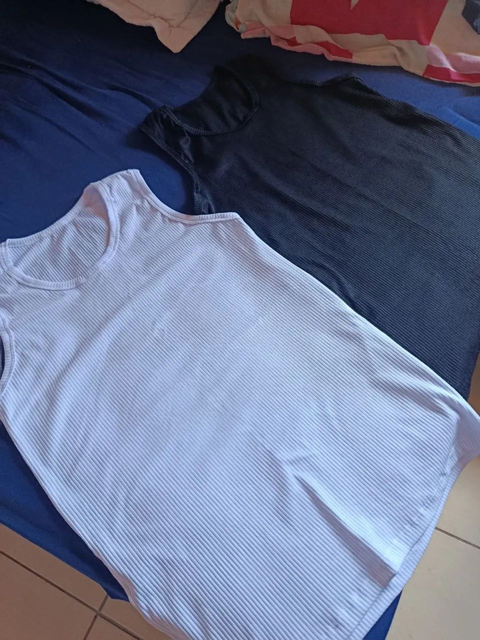  camisetas caneladas 
