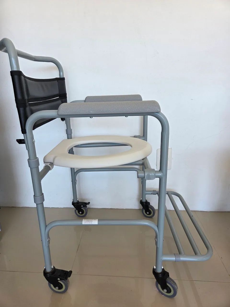  Cadeira de banho - Foto 2