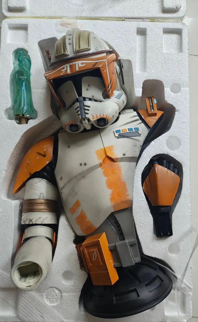 Sideshow Comandar Cody escala 1/2 - Foto 3