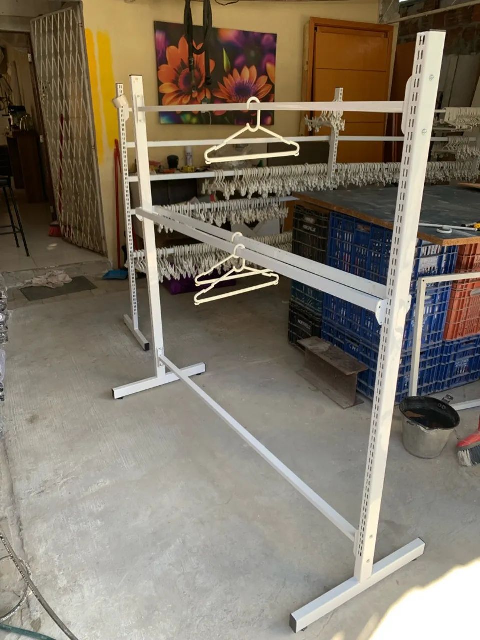 Araras e cabides novos e semi novos - Foto 3