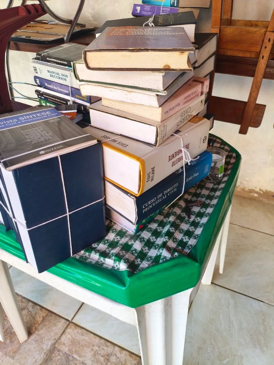 Livro de direito - Foto 3