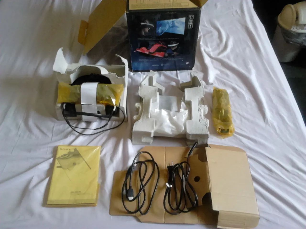Óculos Visor OLED 3D Sony HMZ-T1 Tela Virtual de 750 polegadas VR Realidade na Caixa - Foto 2