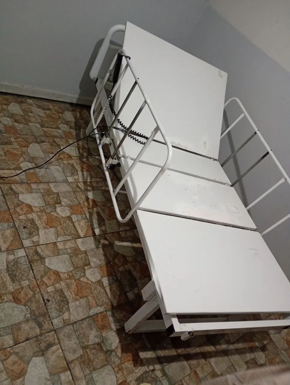 Cama hospitalar automática - Foto 2