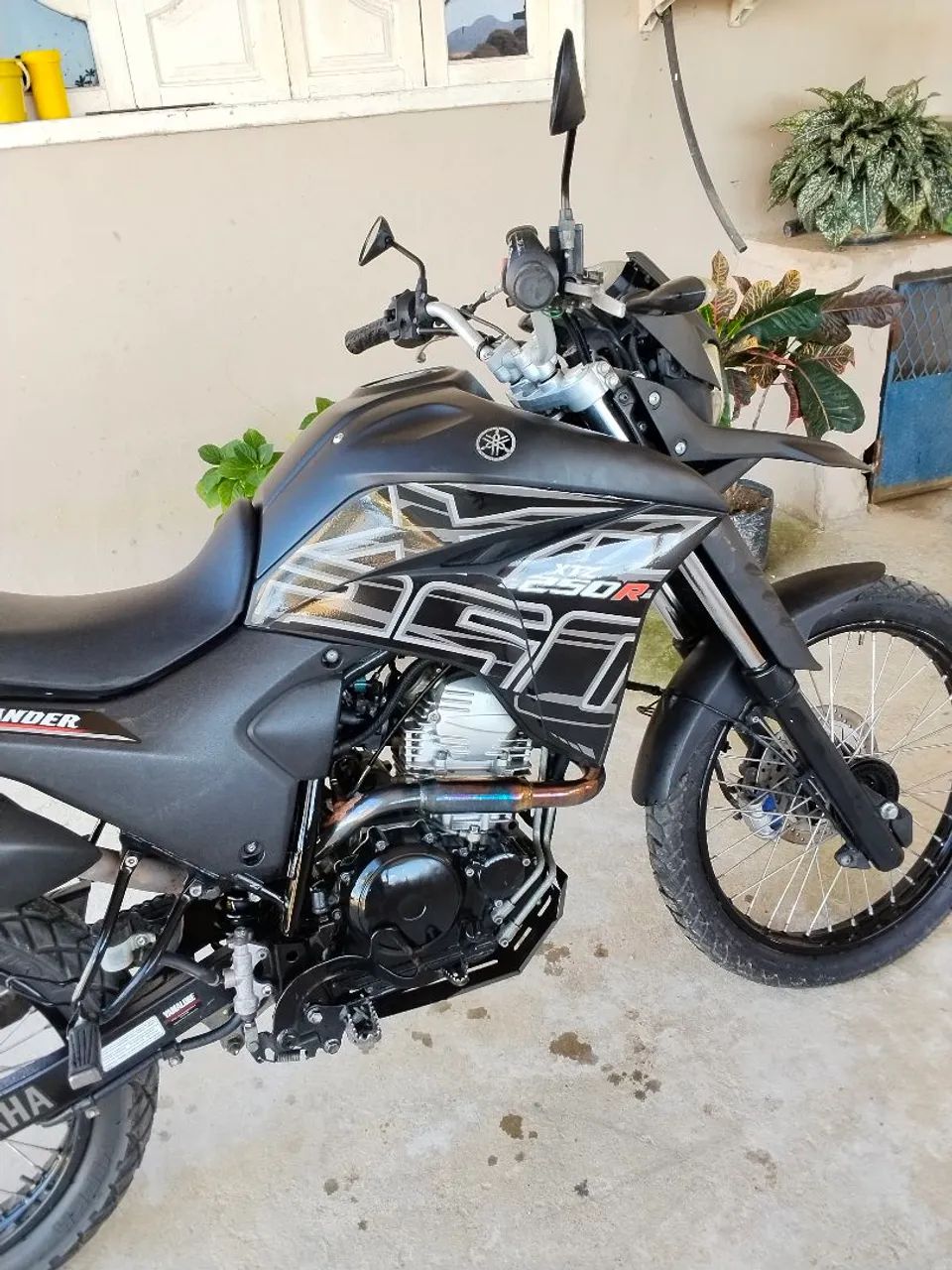 Lander 250 - Foto 2