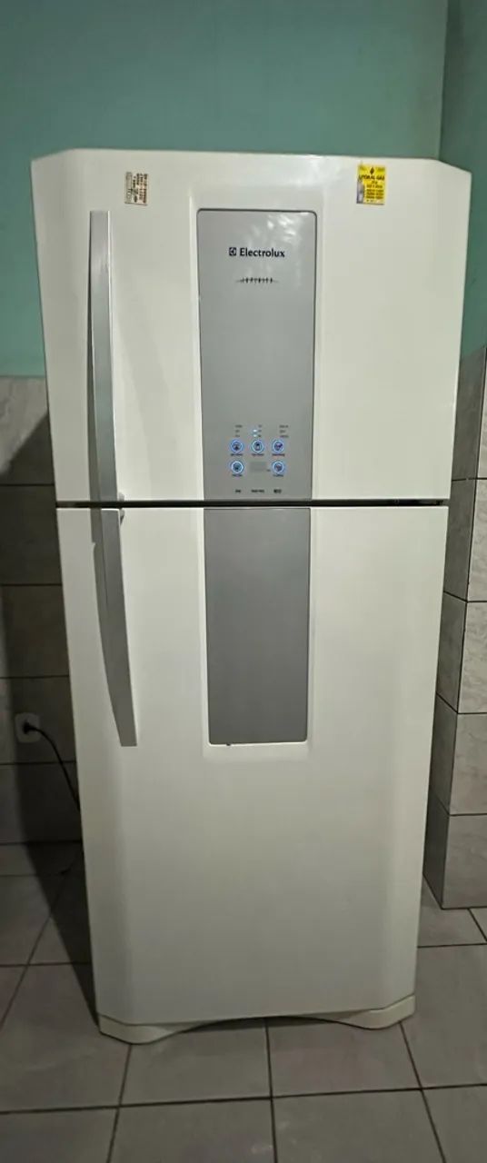 Vende- se geladeira Electrolux 